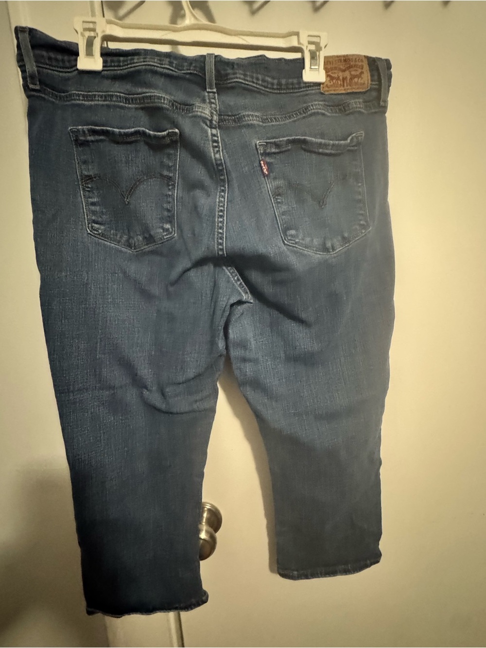 Levi's Women's Indigo Capri Jeans